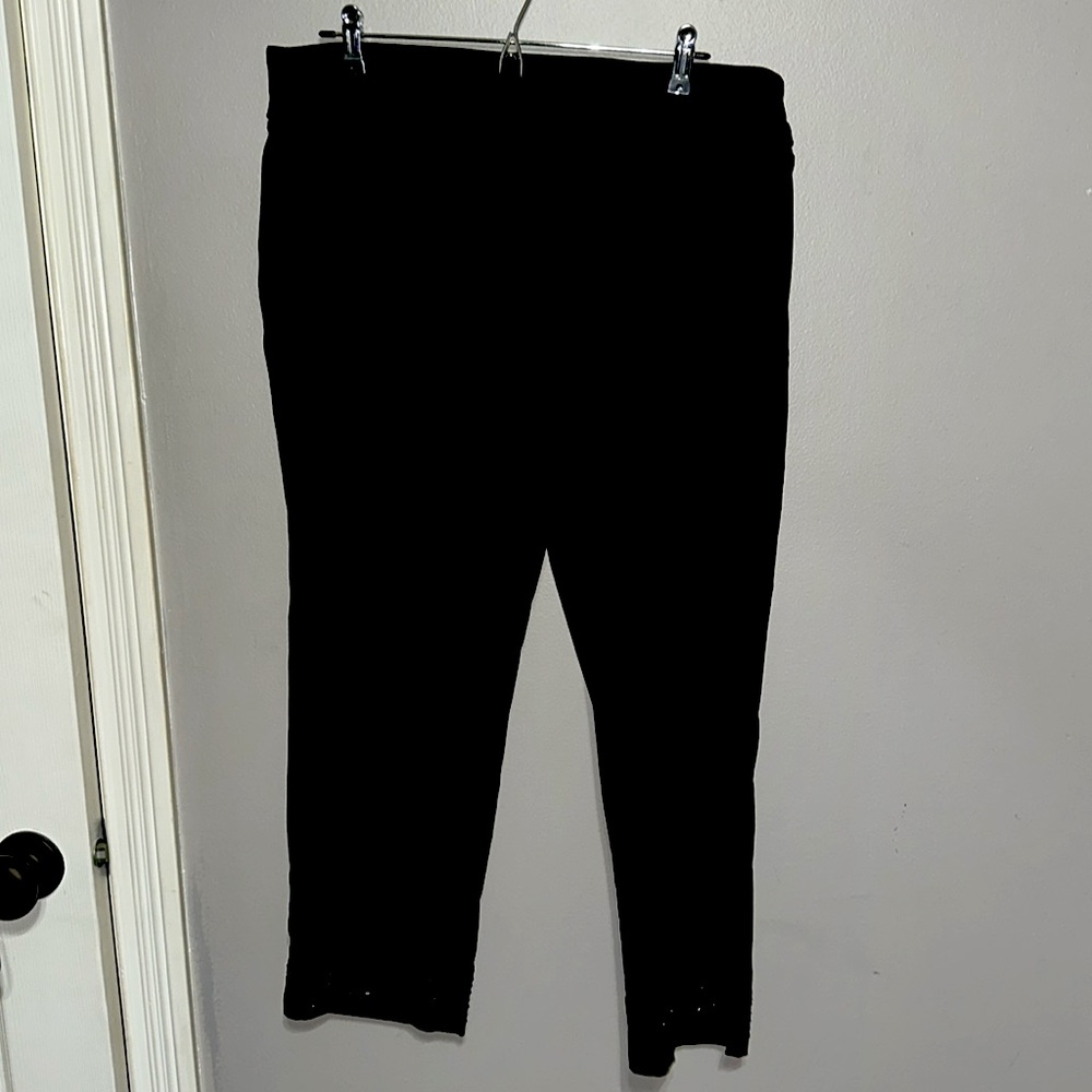 Women’s black pull on ankle length dress pant